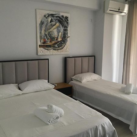 Irini Boutique Rooms!!! ヒマラ エクステリア 写真