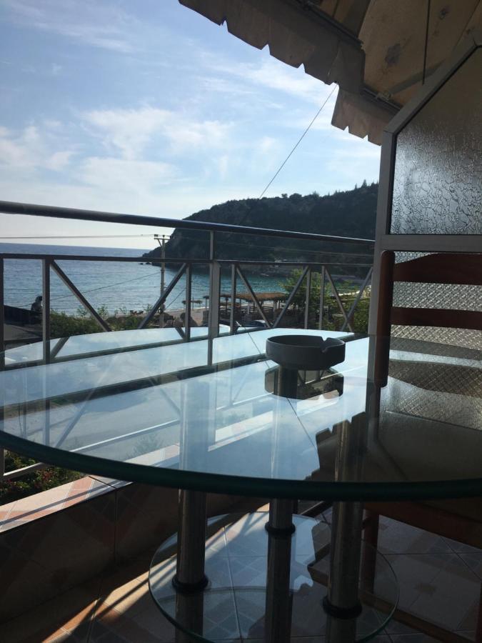 Irini Boutique Rooms!!! ヒマラ エクステリア 写真